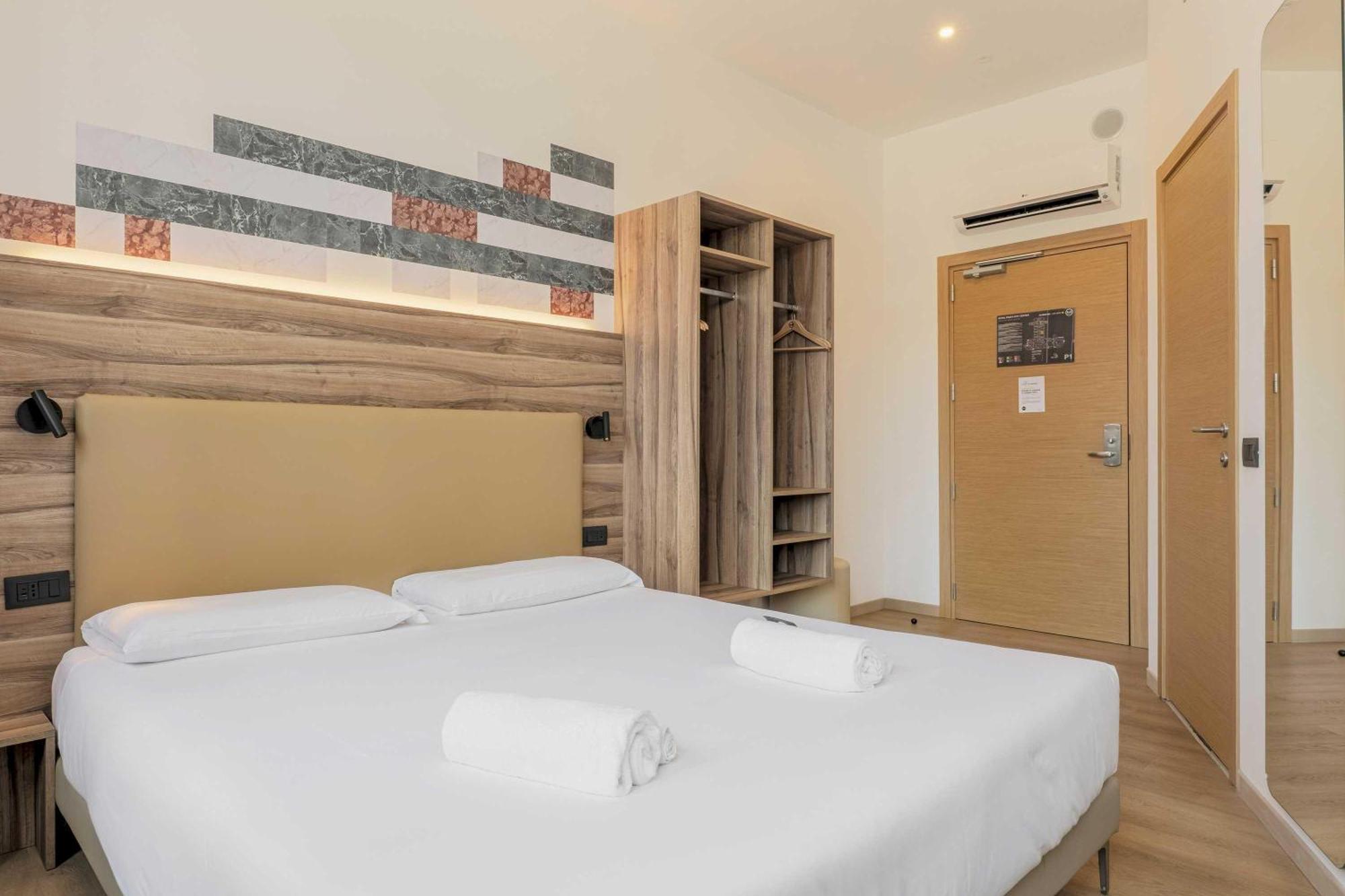 B&B Hotel Prato City Center Екстер'єр фото