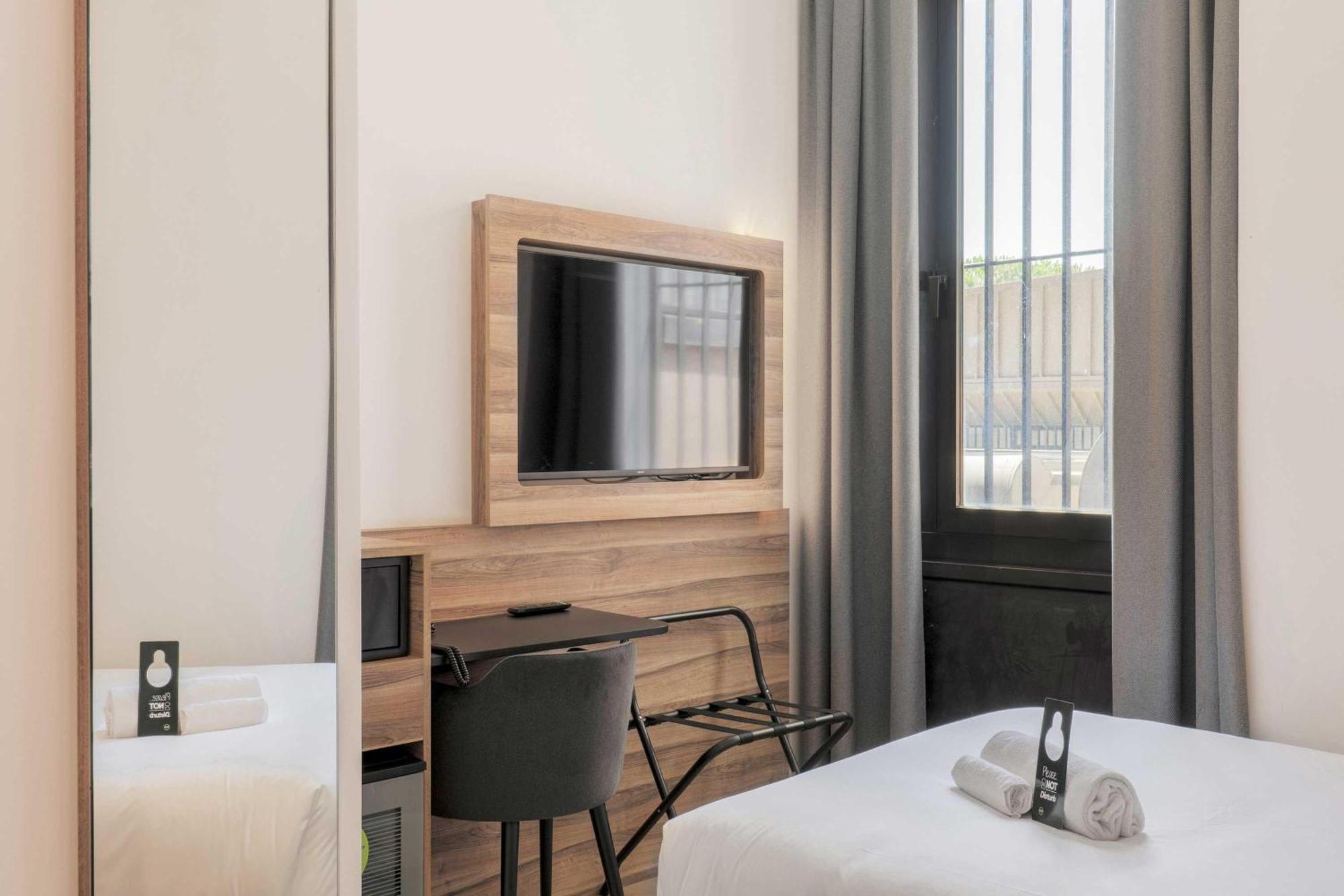 B&B Hotel Prato City Center Екстер'єр фото